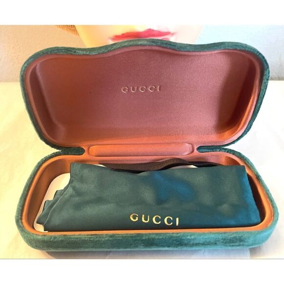 Gucci GG0889S 001 Black Oversized Plastic Woman s Sunglasses NEW main image 9